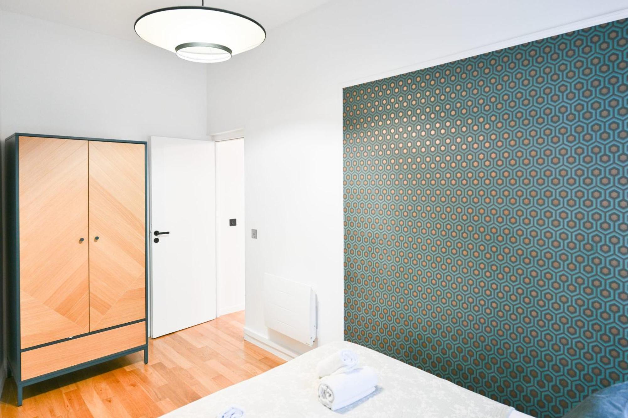 Apartment Le Marais Pl De La Bastille 3bd 3bth For 10 Guests Paris