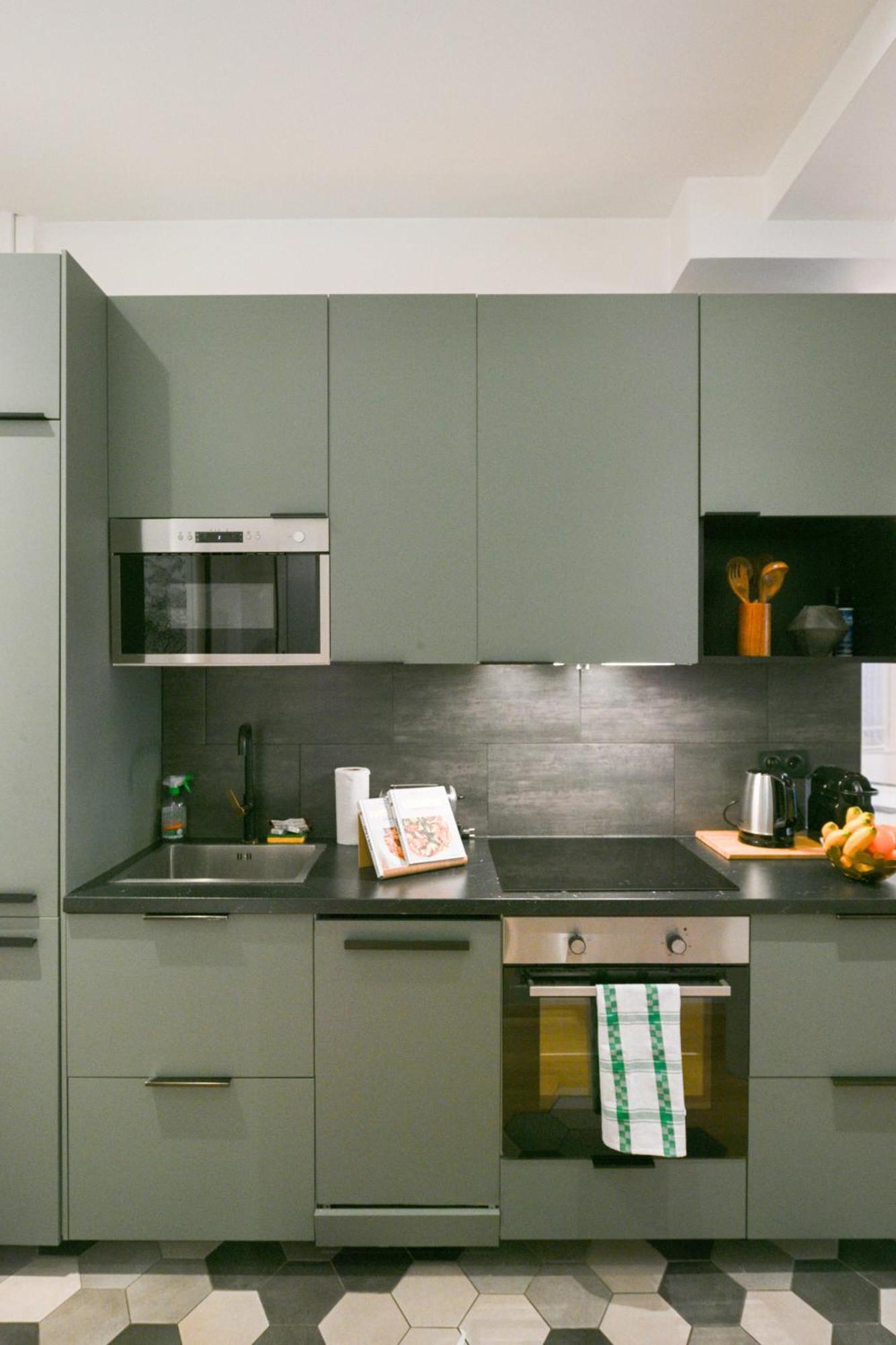 Le Marais Pl De La Bastille 3bd 3bth For 10 Guests