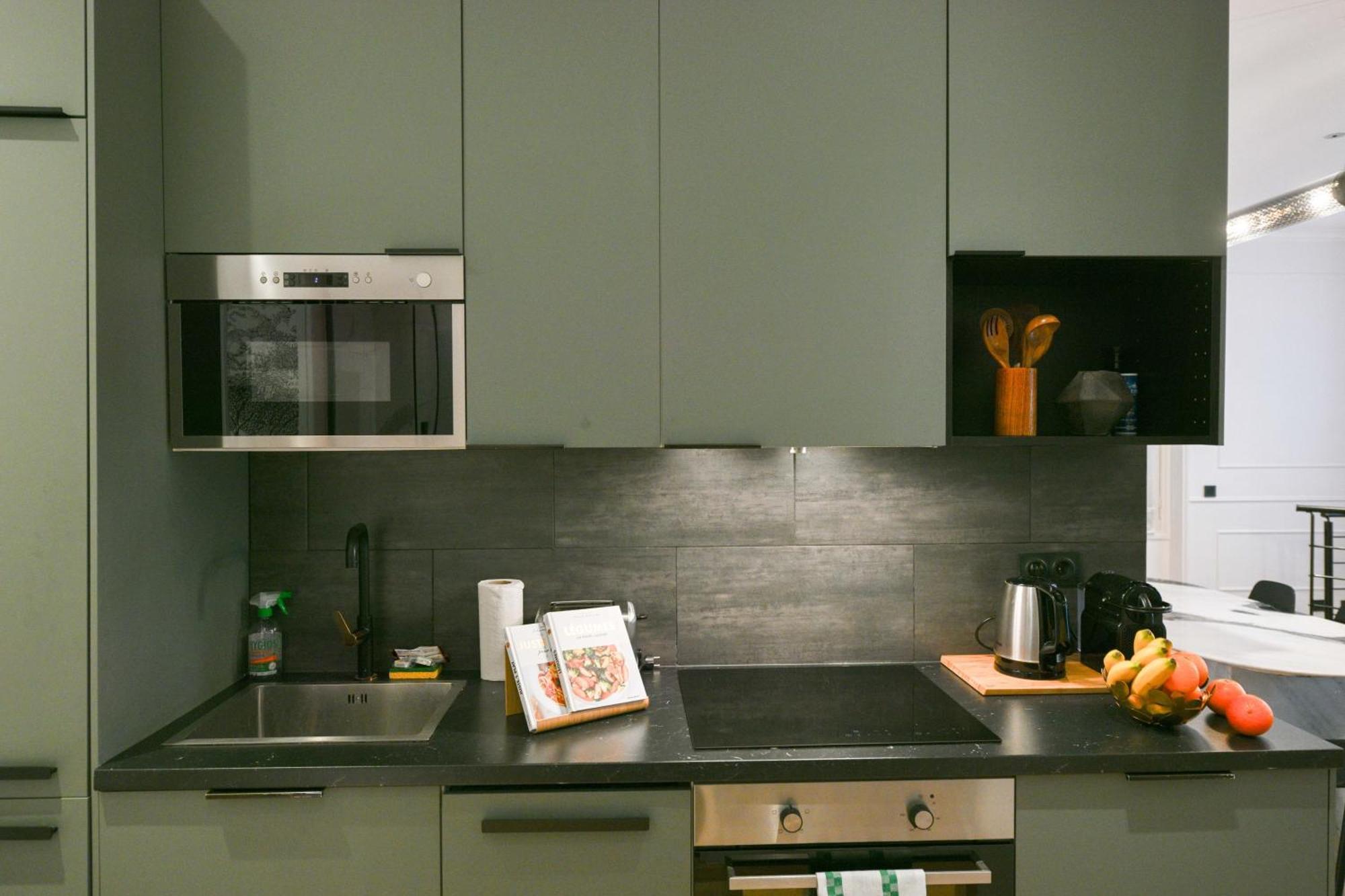 Le Marais Pl De La Bastille 3bd 3bth For 10 Guests Apartment *