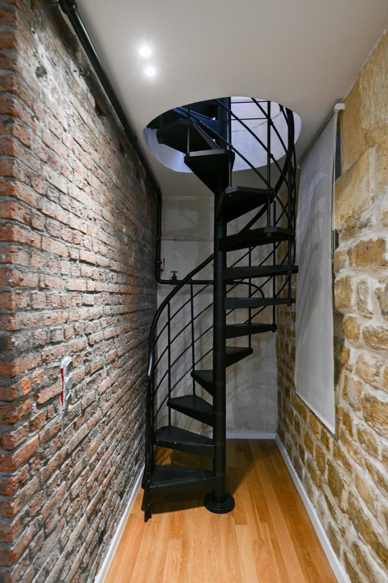 Le Marais Pl De La Bastille 3bd 3bth For 10 Guests Apartment Paris